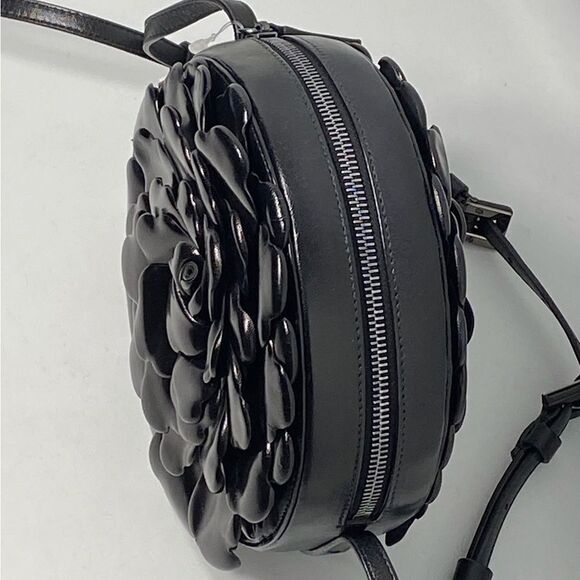 Valentino Garavani 03 Rose Edition Atelier round crossbody bag - Picture 8 of 13